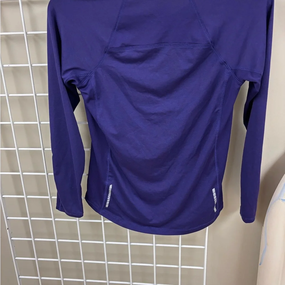 BUNDLE OF TWO L.L.Bean Women’s “Missis” size XS long sleeve activewear shirts. - Picture 9 of 16